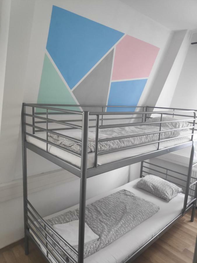 East Side Hostel บูดาเปสต์ ภายนอก รูปภาพ