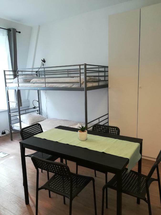 East Side Hostel บูดาเปสต์ ภายนอก รูปภาพ