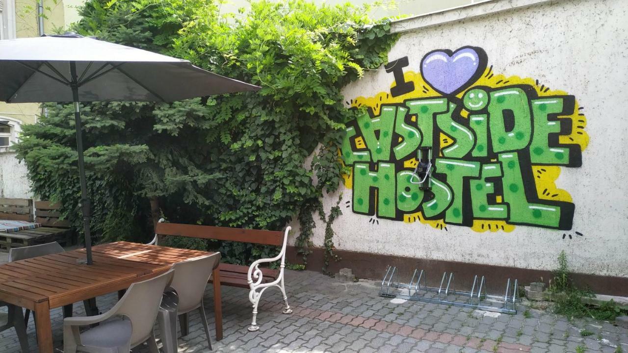 East Side Hostel บูดาเปสต์ ภายนอก รูปภาพ