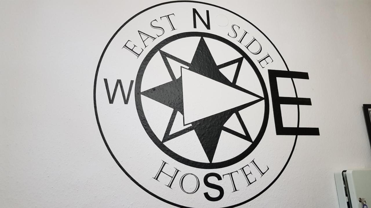 East Side Hostel บูดาเปสต์ ภายนอก รูปภาพ