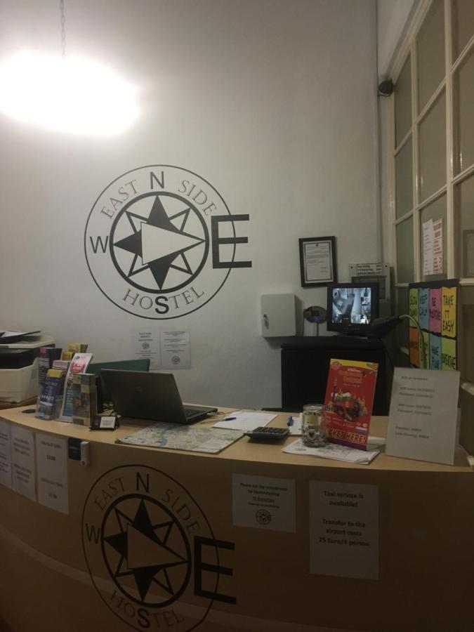 East Side Hostel บูดาเปสต์ ภายนอก รูปภาพ